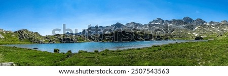 The Longet lakes, on the border between the Varaita Valley and the Ubaye Valley: jewels of nature at the foot of Monviso
