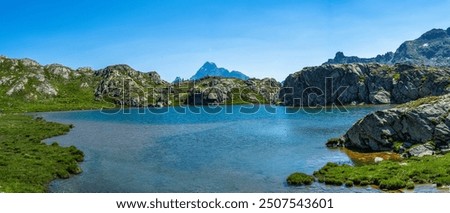 The Longet lakes, on the border between the Varaita Valley and the Ubaye Valley: jewels of nature at the foot of Monviso
