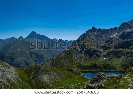 The Longet lakes, on the border between the Varaita Valley and the Ubaye Valley: jewels of nature at the foot of Monviso

