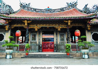 Longshan Temple Of Manka Is A Buddhist Temple In Wanhua District