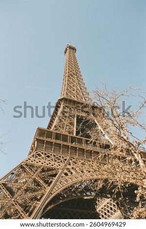Looking up to the Eiffeltower