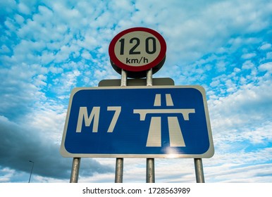 looking-m7-motorway-sign-120km-260nw-1728563989.jpg