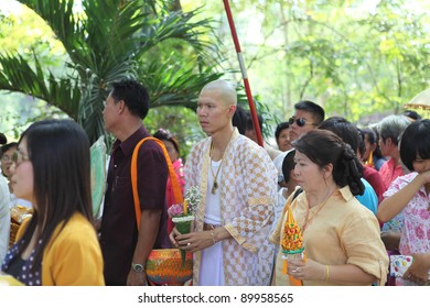 Lopburi November 19 Newly Ordained Buddhist Stock Photo 89958565 ...