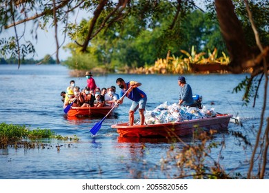 LOPBURI, THAILAND – OCTOBER 10: People who are donating items to flood victims and are unable to travel to work and find food on October 10, 2021 in Lopburi, Thailand.