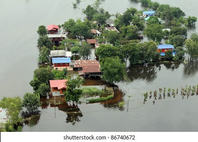 LOPBURI, THAILAND - OCTOBER 13: View from the top of Heavy flooding in Tawung, Lopburii province, Thailand on October 13, 2011 in Lopburi, Thailand