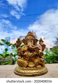 Lord Ganesh Idol With Beautiful Background Blur Gold Idol, Ganesh Chaturthi