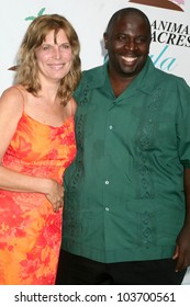 Lorri Houston And Gary Anthony Williams  At The Annual Animal Acres Gala. Riviera Country Club, Pacific Palisades, CA. 09-12-09