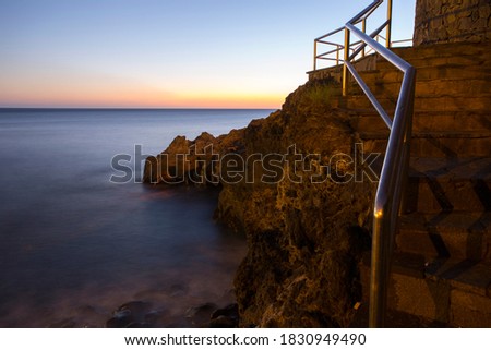 Similar – Foto Bild Sonnenuntergang im Hamburger Hafengebiet.