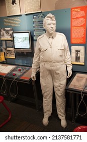 LOS ALAMOS, NEW MEXICO - DECEMBER 13, 2013: Major General Leslie R. Groves Statue, Leader Of The Manhattan Project, Which Deveoped The Atomic Bomb During World War II, At The Bradbury Science Museum.