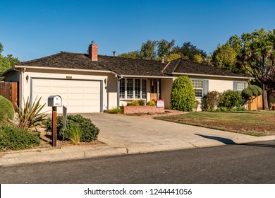 Los Altos, CA / USA - OCTOBER 15, 2018: The Apple Garage, Garage At The Childhood Home Of Steve Jobs Was A Hangout For The Founders Of Apple.