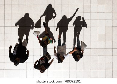 596,419 People Group Street Images, Stock Photos & Vectors 