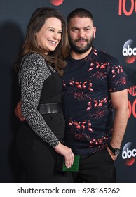 LOS ANGELES - APR 08:  Katie Lowes And Guillermo Diaz Arrives To The 