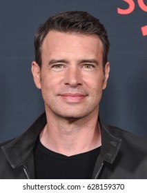 LOS ANGELES - APR 08:  Scott Foley Arrives To The 