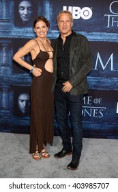 LOS ANGELES - APR 10:  Suzanne Cryer, Patrick Fabian at the Game of Thrones Season 6 Premiere Screening at the TCL Chinese Theater IMAX on April 10, 2016 in Los Angeles, CA