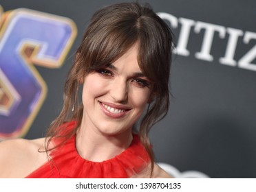 LOS ANGELES - APR 22:  Elizabeth Henstridge Arrives For The 