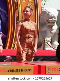 LOS ANGELES - APR 23:  Scarlett Johansson At The Avengers Cast Members Handprint Ceremony At The TCL Chinese Theater On April 23, 2019 In Los Angeles, CA