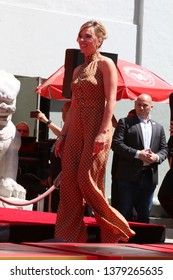 LOS ANGELES - APR 23:  Scarlett Johansson At The Avengers Cast Members Handprint Ceremony At The TCL Chinese Theater On April 23, 2019 In Los Angeles, CA