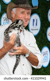 LOS ANGELES - APR 24:  Jack Hanna At The Safe Kids Day At The Smashbox Studios On April 24, 2016 In Culver City, CA