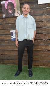 LOS ANGELES - APR 26: Evan Ross Arrives For The Kathy Hilton Garden Party On April 26, 2022 In Bel Air, CA