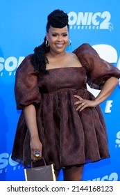 LOS ANGELES - APR 5:  Natasha Rothwell at the Sonic The Hedgehog 2 LA Premiere at Village Theater on April 5, 2022  in Westwood, CA