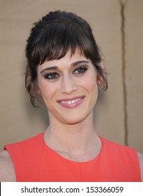 Picture of lizzy caplan