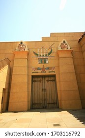 Los Angeles, AUG 11, 2009 - Exterior View Of The Egyptian Theatre Hollywood