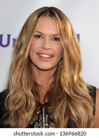 LOS ANGELES - AUG 11:  ELLE MacPHERSON arriving to Summer TCA Party 2011 - NBC  on August 11, 2011 in Beverly Hills, CA