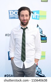 Los Angeles - AUG 19:  Simon Helberg Arrives At The 2012 Do Something Awards At Barker Hanger On August 19, 2012 In Santa Monica, CA