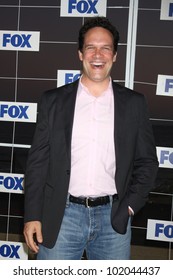 LOS ANGELES - AUG 5:  Diedrich Bader Arriving At The FOX TCA Summer 2011 Party At Gladstones On August 5, 2011 In Santa Monica, CA