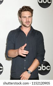 LOS ANGELES - AUG 7:  Grey Damon At The ABC TCA Party- Summer 2018 At The Beverly Hilton Hotel On August 7, 2018 In Beverly Hills, CA