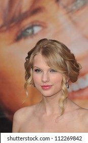 LOS ANGELES, CA - APRIL 2, 2009: Taylor Swift At The World Premiere Of Her New Movie 