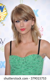 LOS ANGELES, CA - AUGUST 10, 2014: Taylor Swift At The 2014 Teen Choice Awards At The Shrine Auditorium.