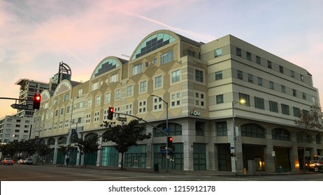 LOS ANGELES, CA, DEC 2017: Fashion Institute Of Design And Merchandising In Downtown, Early Morning With Pink Clouds In The Sky