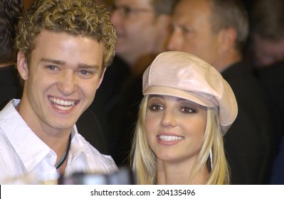 LOS ANGELES, CA - FEBRUARY 11, 2002: Pop star BRITNEY SPEARS & boyfriend *Nsync star JUSTIN TIMBERLAKE at the world premiere, in Hollywood, of her new movie Crossroads. 