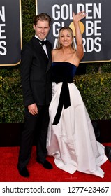 LOS ANGELES, CA. January 06, 2019: Kaley Cuoco & Karl Cook At The 2019 Golden Globe Awards At The Beverly Hilton Hotel.
 