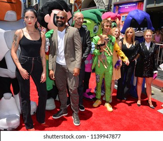 LOS ANGELES, CA - July 22, 2018: Halsey, Khary Payton, Scott Melville, Greg Cipes, Hynden Walch, Tara Strong  & Kristen Bell At The Premiere For 