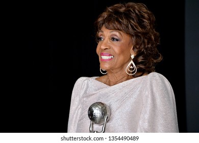 LOS ANGELES, CA. March 30, 2019: Maxine Waters At The 50th NAACP Image Awards.
Picture: Paul Smith/Featureflash