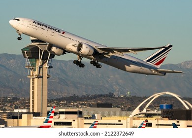 Los Angeles, CA - Nov 13 2021: An Air France Boeing 777 departing LAX 