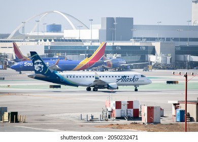 Los Angeles, CA: September 14, 2021:   An Alaska Airlines Passenger Plane Landing At Los Angeles International Airport (LAX). Alaska Airlines Was Founded In 1932.