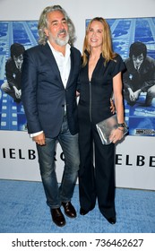 LOS ANGELES, CA - September 26, 2017: Kelly Lynch, Mitch Glazer At The Premiere For The HBO Documentary 