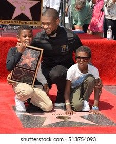 LOS ANGELES, CA. September 7, 2016: Singer/actor Usher & Sons Naviyd Ely Raymond & Usher Raymond V At His Hollywood Walk Of Fame Star Ceremony.