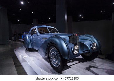 14 1936 Bugatti Type 57sc Atlantic Images, Stock Photos & Vectors ...