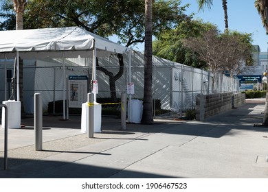 Los Angeles, CA USA - January 30, 2021: Tents Outside Kaiser Hospital For Coronavirus Patient, Testing And Vaccine Patients