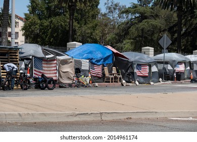 Los Angeles, CA USA - Julyl 3, 2021: Row Of Tents For Homeless Veterans Surrounding The Permieter Of The Veterans Administration  And Hospital Grounds