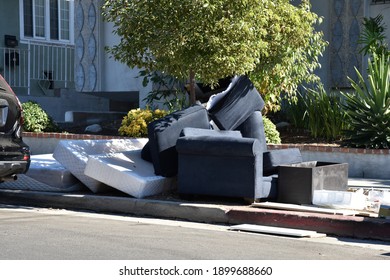 Los Angeles, CA USA - November 15, 2020: A Family's Furnishings On The Street After An Eviction Following Long Coronavirus Lockdowns