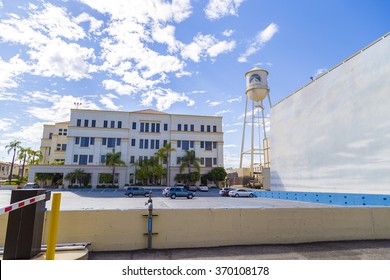 LOS ANGELES, CALIFORNIA - 7 SEPTEMBER 2014: Paramount Pictures Water Tower And Parking Used As A Pool During Filming. Paramount Pictures Is A Motion Picture Studio In California.