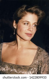 Los Angeles, California - Circa 1990: Terminator Actress Linda Hamilton Arriving At A Celebrity Event