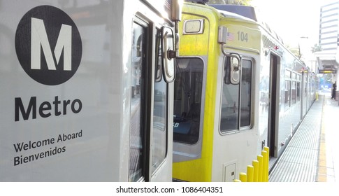 Los Angeles, California - May 8, 2018: Los Angeles Metro Rail Train Stopped At The Metro Station Platform