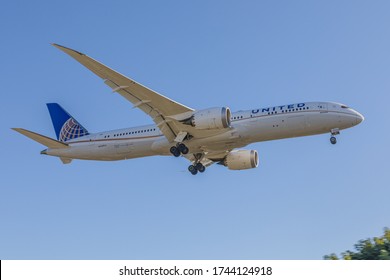 Los Angeles, California -  November 9, 2019: United Airlines Takes US Government Bailout Money Amidst Covid-19 Economic Crisis