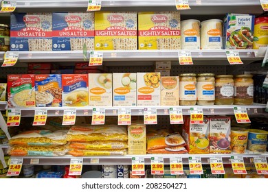 Los Angeles, California, United States - 10-25-2021: A View Of Several Shelves Dedicated To A Variety Of Popular Jewish Holiday Food Item Ingredients, Seen At A Local Grocery Store.